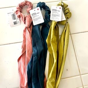 Lululemon scrunchie bundle